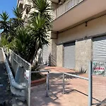Milo-metro Loft * Catania