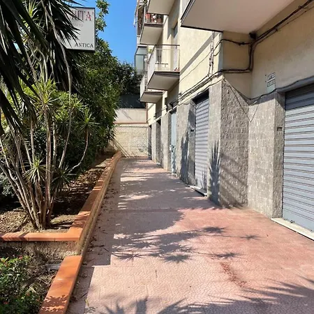 Milo-metro Loft Apartment